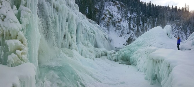 Fifteen Top Winter Activities in Alberta, Yoho National Park, Alberta, British Colombia, Winter, Wapta Falls