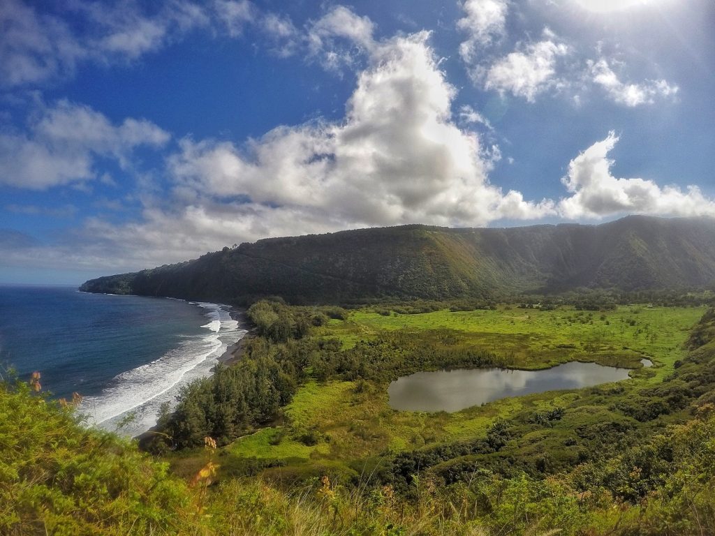 Hiking in Hawaii - Waimanu Valley Hike, Waipi'o Valley, Waimanu Valley, Overlook, Muliwai Trail